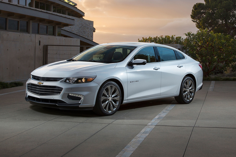 2016-Chevrolet-Malibu-front-three-quarter-static.jpg