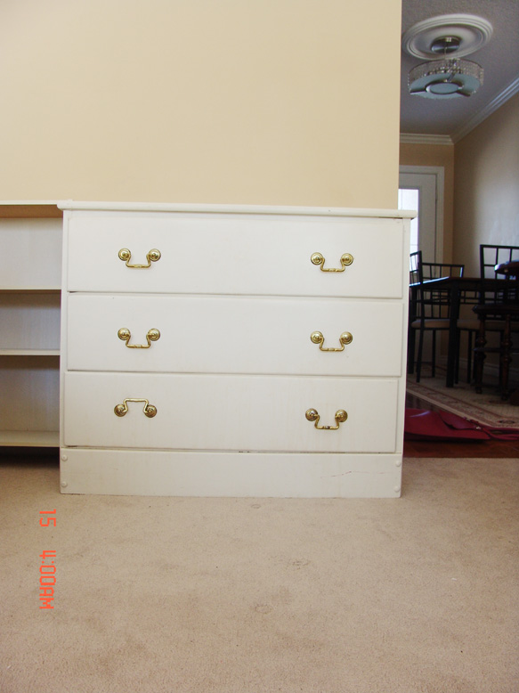 dresser002.jpg