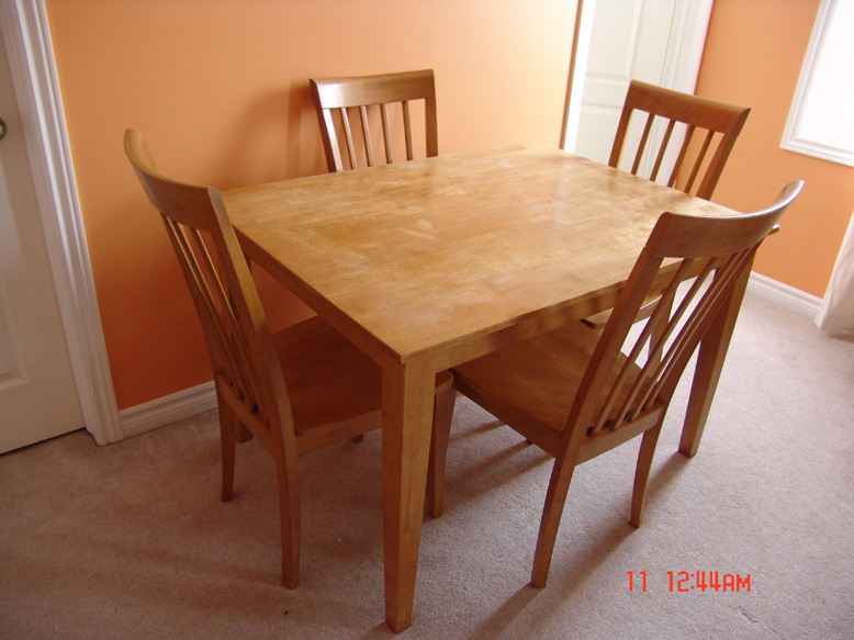 walnut dining table.jpg